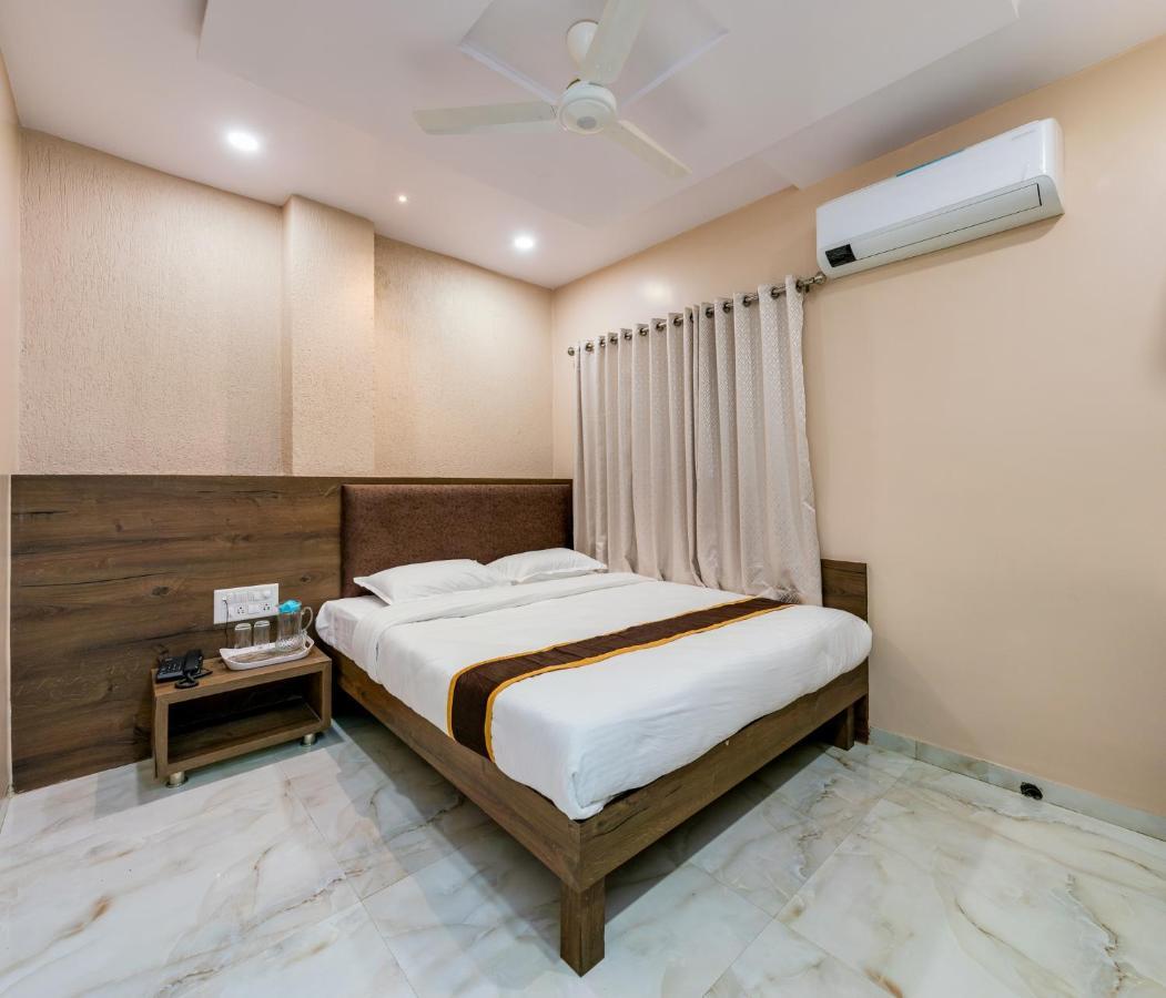 Hotel Aatithya Satkar Near Mahalaxmi Temple Kolhapur Eksteriør billede