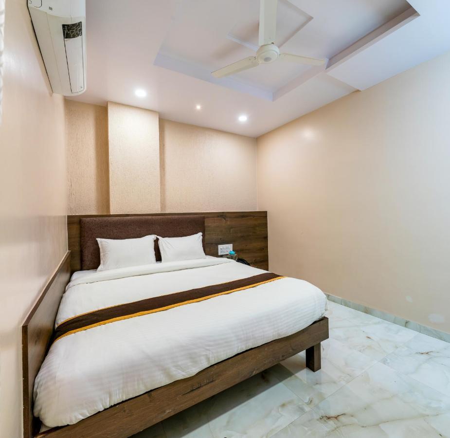 Hotel Aatithya Satkar Near Mahalaxmi Temple Kolhapur Eksteriør billede